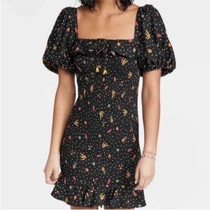 FARM Rio Printed Mini Dress Black
Size Small shoulders up or down